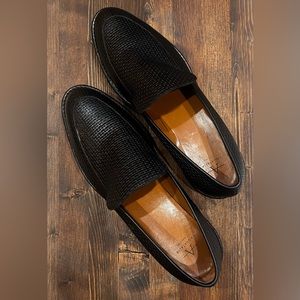 Aquatalia Women’s Leather Shoe Size 10 - Black - NWOT